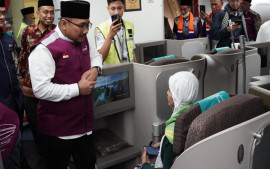 388-jemaah-haji-kloter-pertama-telah-diberangkatkan-pada-minggu-12-mei-dini-hari