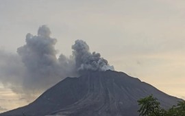 10-desa-dan-4-kecamatan-terdampak-material-vulkanik-gunung-ruang