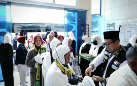 jemaah-haji-indonesia-berdatangan-ke-makkah-diimbau-istarahat-yang-cukup-sebelum-umrah